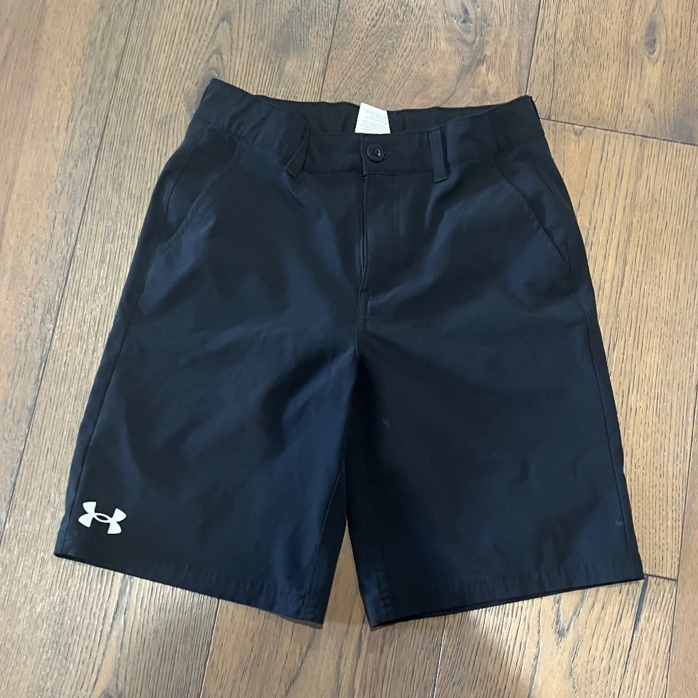 Under Armour Youth Golf Shorts, Black Size 12